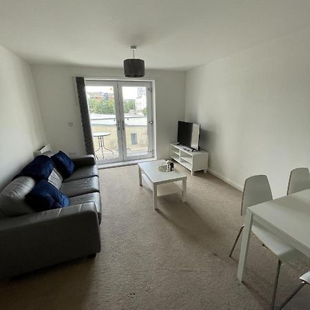 Modern 2-Bed Apartment In The Heart Of Salford Quays Salford (Greater Manchester) Exterior foto
