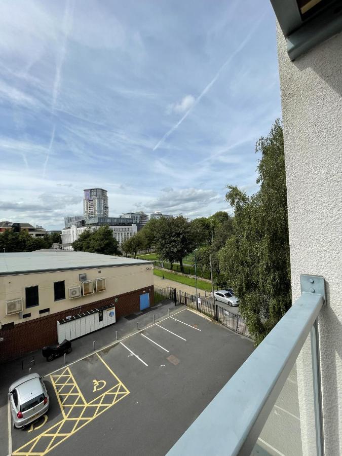 Modern 2-Bed Apartment In The Heart Of Salford Quays Salford (Greater Manchester) Exterior foto